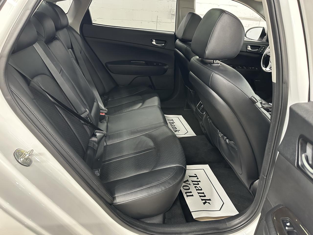 2018 Kia Optima EX Photo10