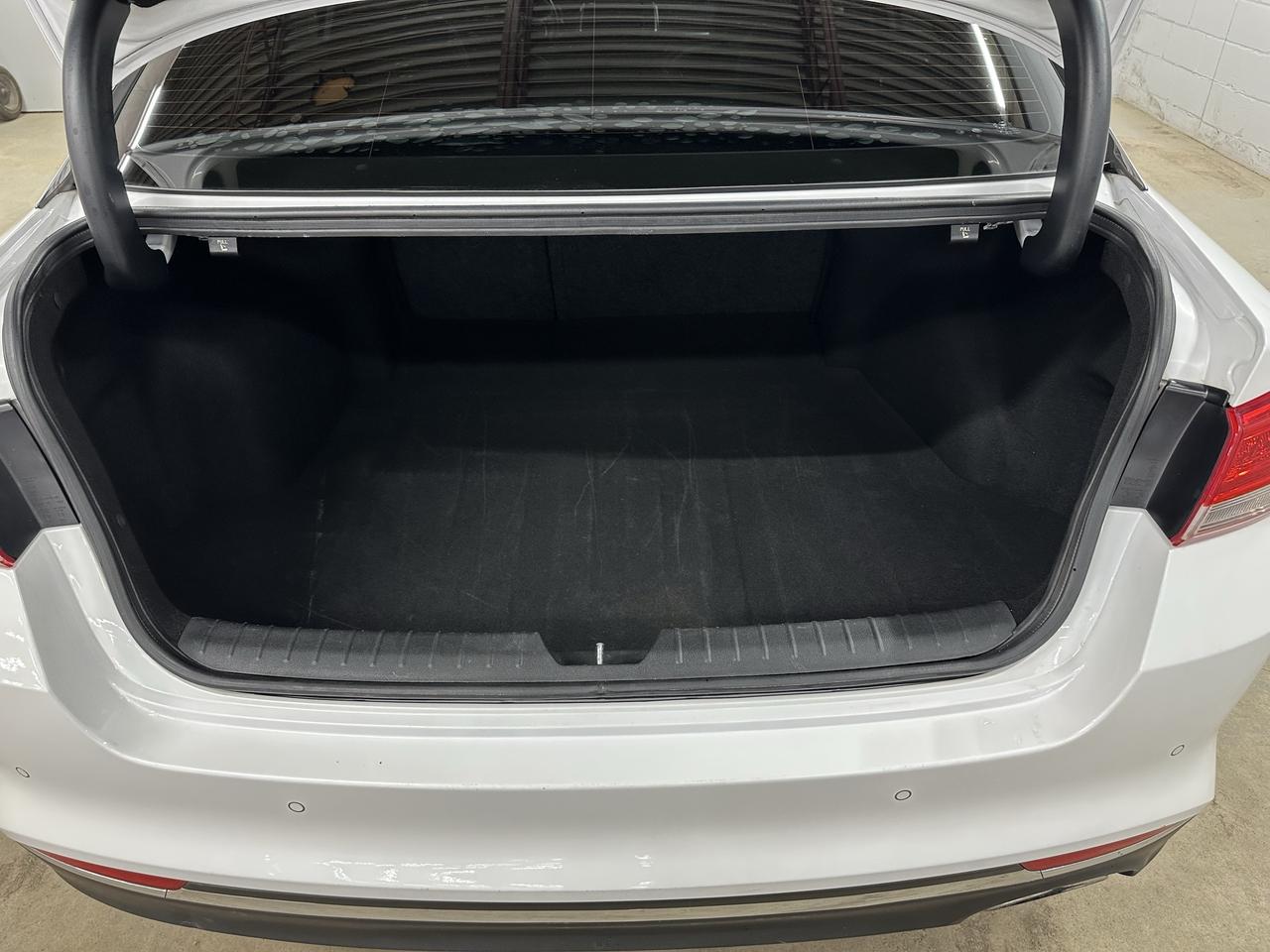 2018 Kia Optima EX Photo29