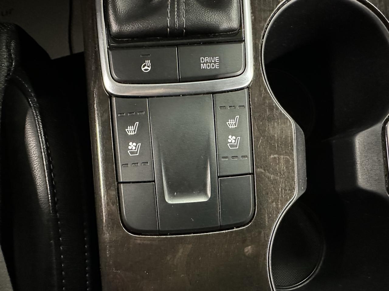 2018 Kia Optima EX Photo44