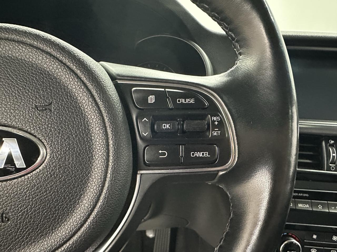 2018 Kia Optima EX Photo16