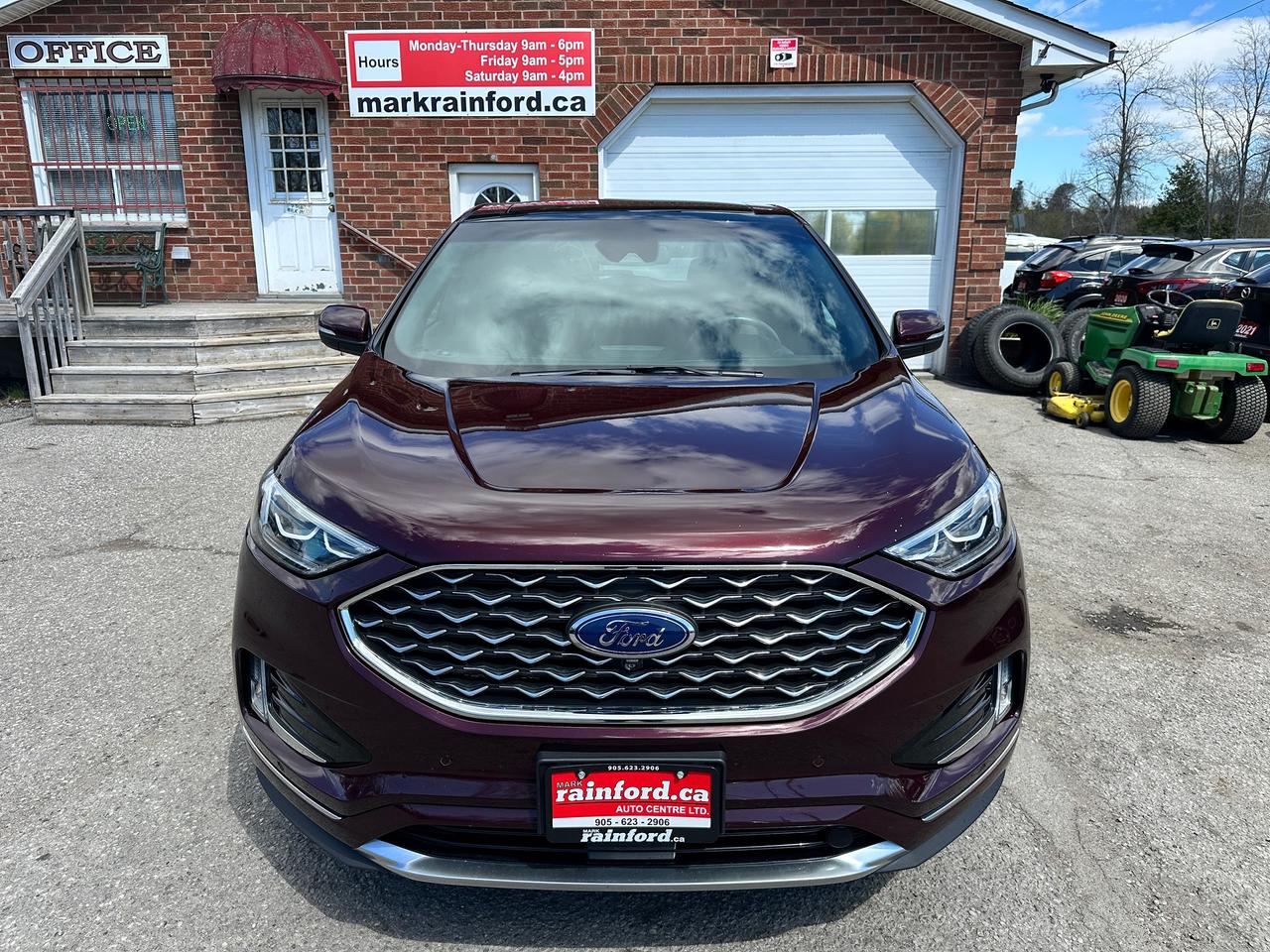 2020 Ford Edge TitaniumAWD HTD/CLD-LTHR PanoRoof XM NAV CarPlay - Photo #2
