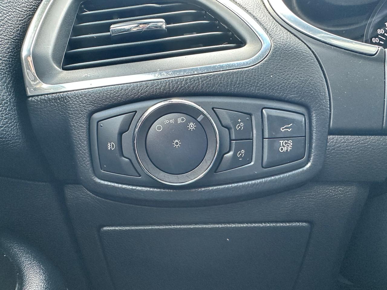 2020 Ford Edge TitaniumAWD HTD/CLD-LTHR PanoRoof XM NAV CarPlay - Photo #31