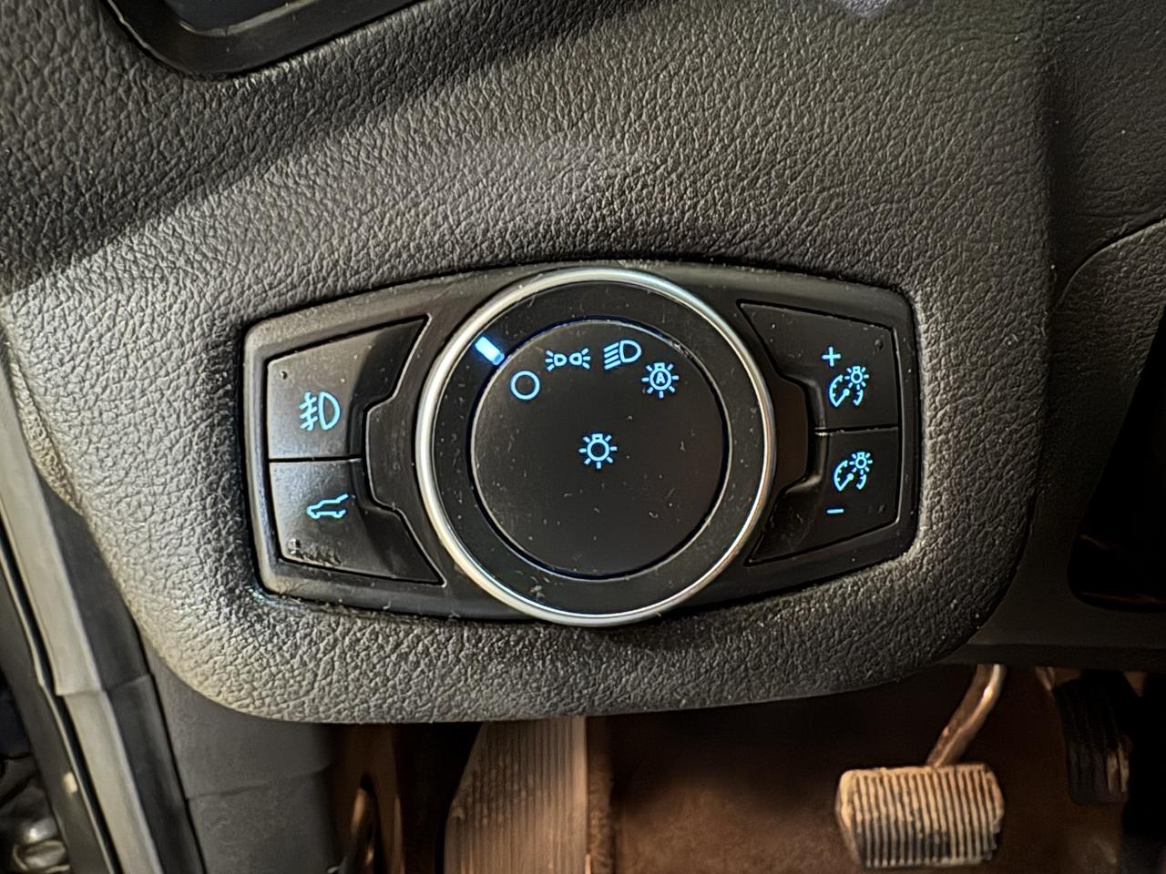 2019 Ford Escape SEL Photo