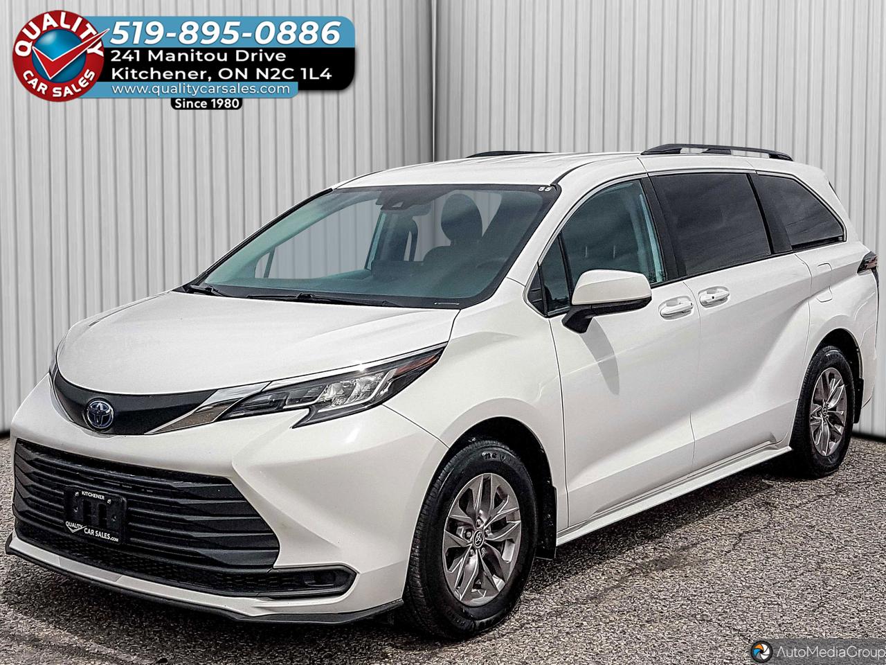 2022 Toyota Sienna LE HYBRID *8 PASSENGER* Photo