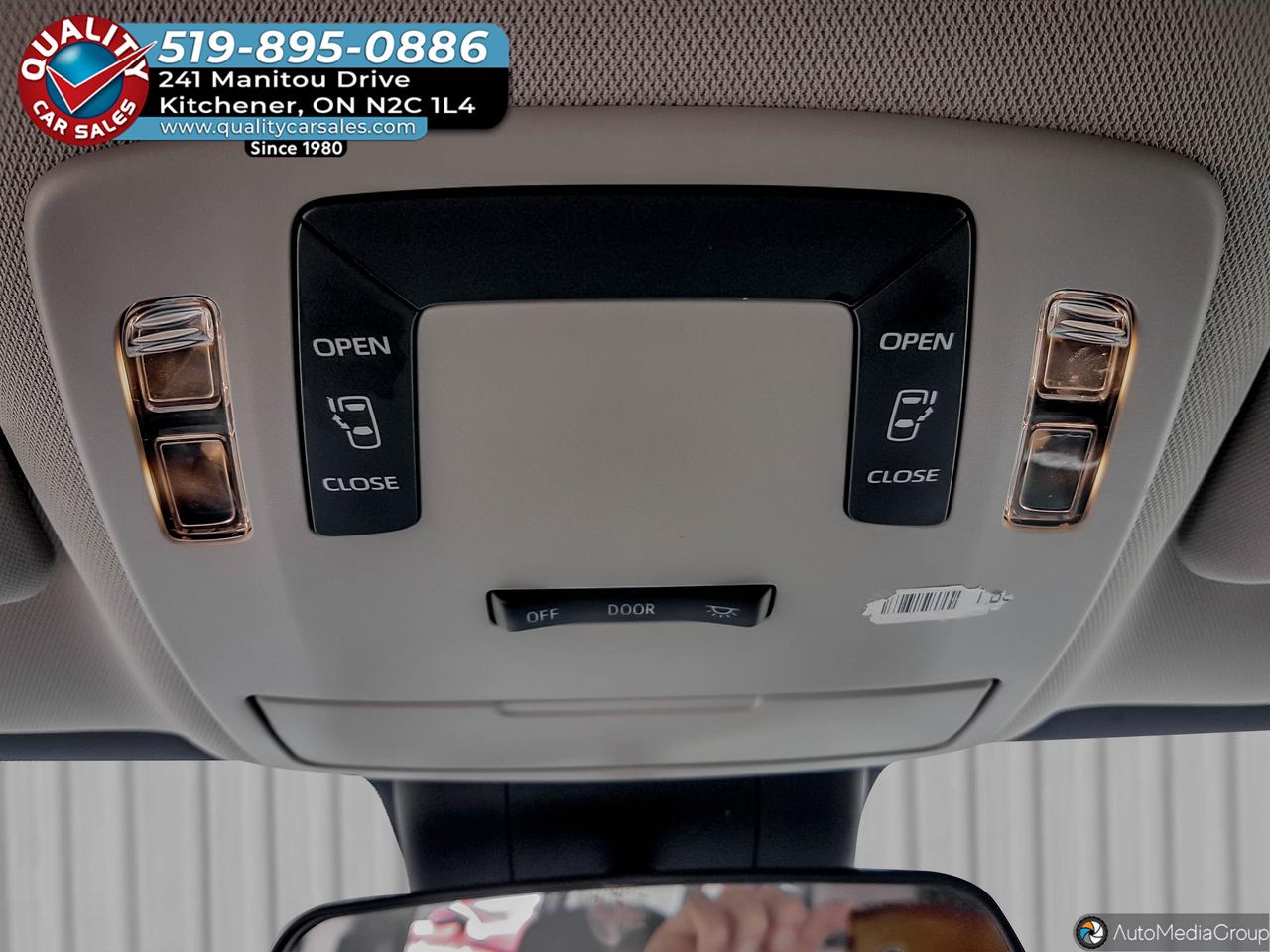 2022 Toyota Sienna LE HYBRID *8 PASSENGER* Photo