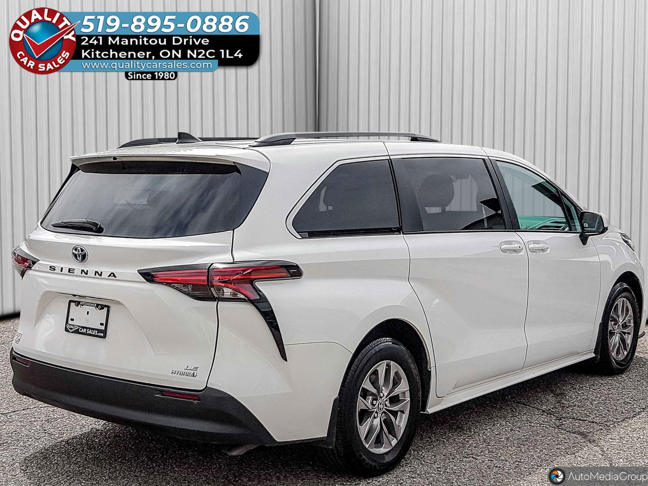 2022 Toyota Sienna LE HYBRID *8 PASSENGER* Photo