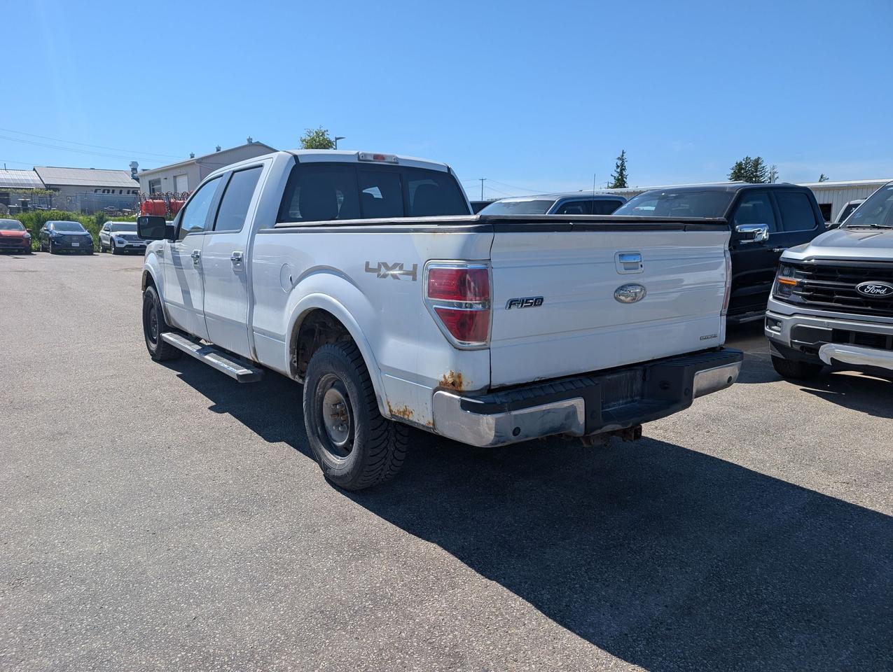 2011 Ford F-150 Lariat 4WD SuperCrew 6.5' Box Photo3