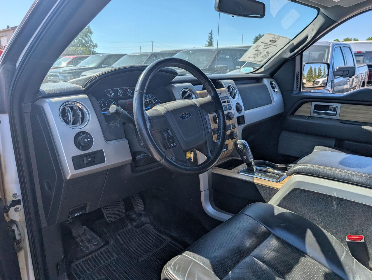 2011 Ford F-150 Lariat 4WD SuperCrew 6.5' Box Photo