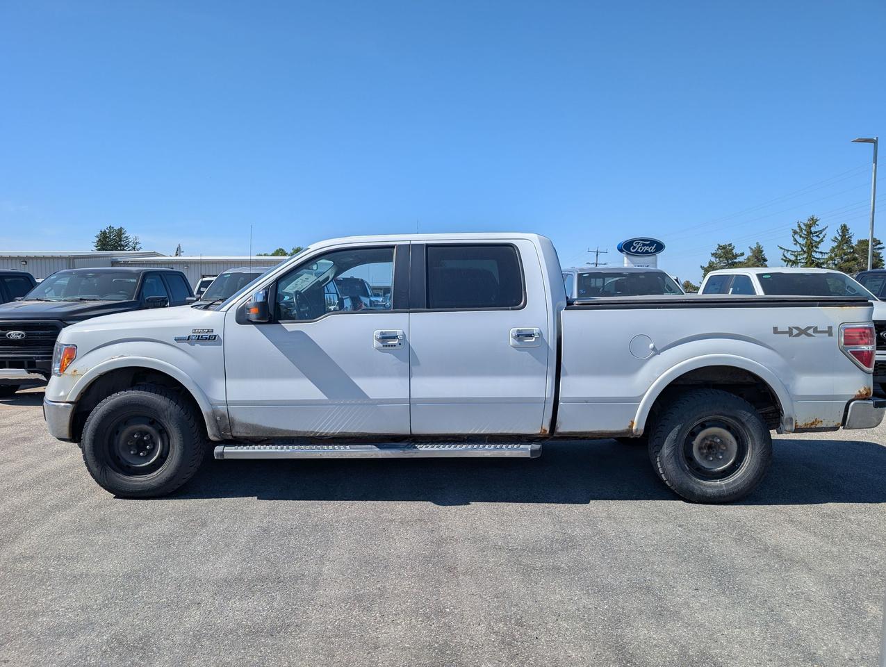 2011 Ford F-150 Lariat 4WD SuperCrew 6.5' Box Photo2