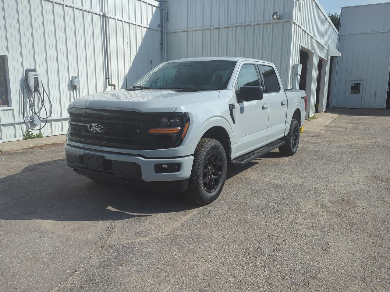 2026 Ford F-150 XLT SuperCrew 301A 4x4 Photo0