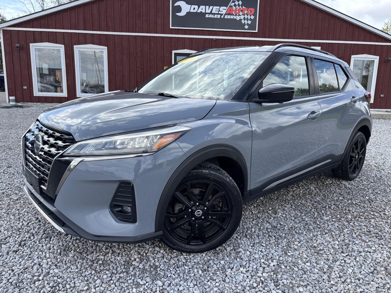2021 Nissan Kicks SR Photo0