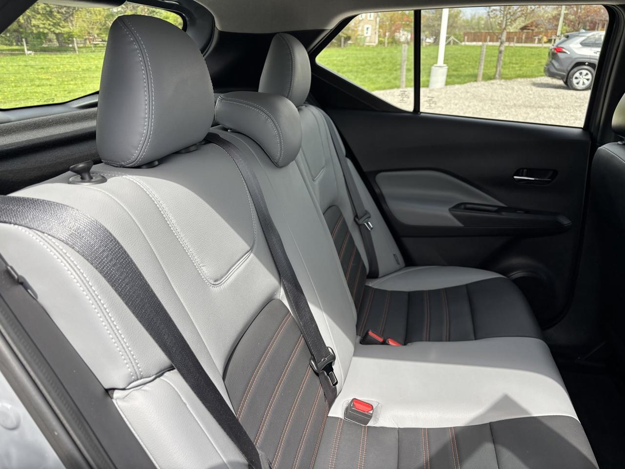 2021 Nissan Kicks SR Photo