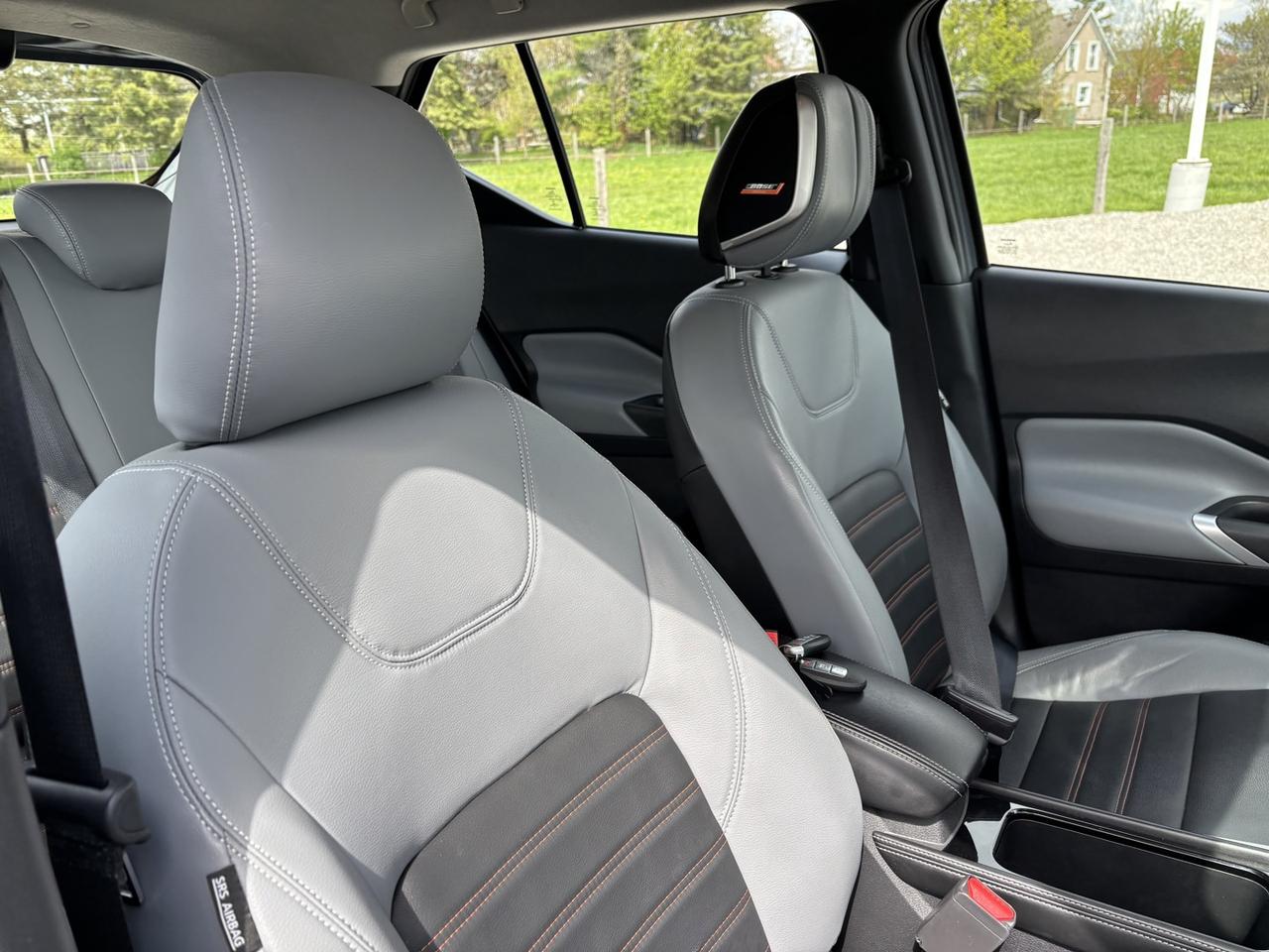 2021 Nissan Kicks SR Photo