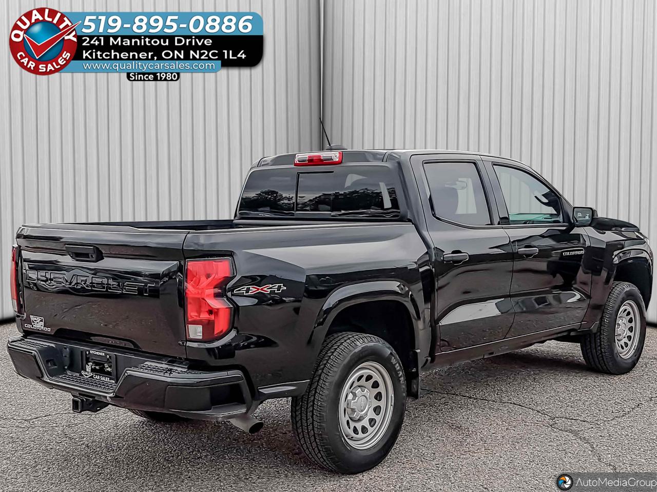 2024 Chevrolet Colorado WT *Crew Cab 4x4* Photo3