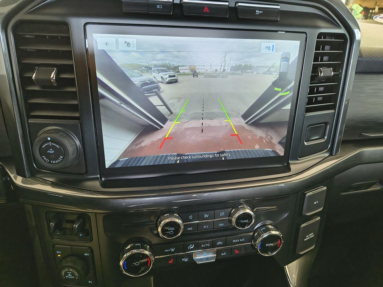 2022 Ford F-150 XL Photo0