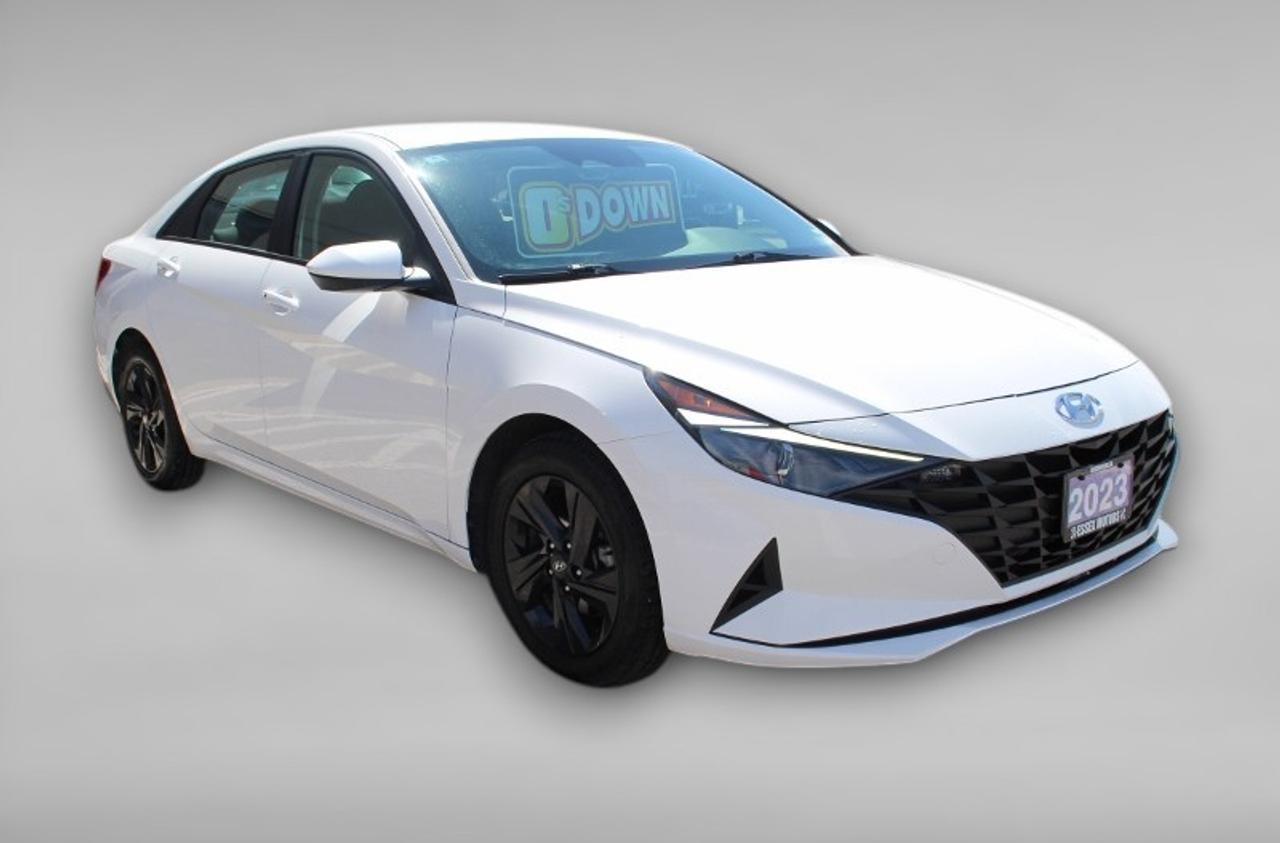 2023 Hyundai Elantra Preferred*Heated Seats*CarPlay*Rear Cam*2L-4cyl*FW Photo