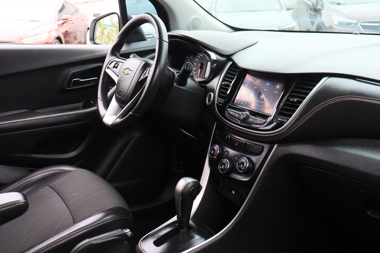 2020 Chevrolet Trax LT | AWD | CarPlay | Cam | Alloys | Tinted & More! Photo