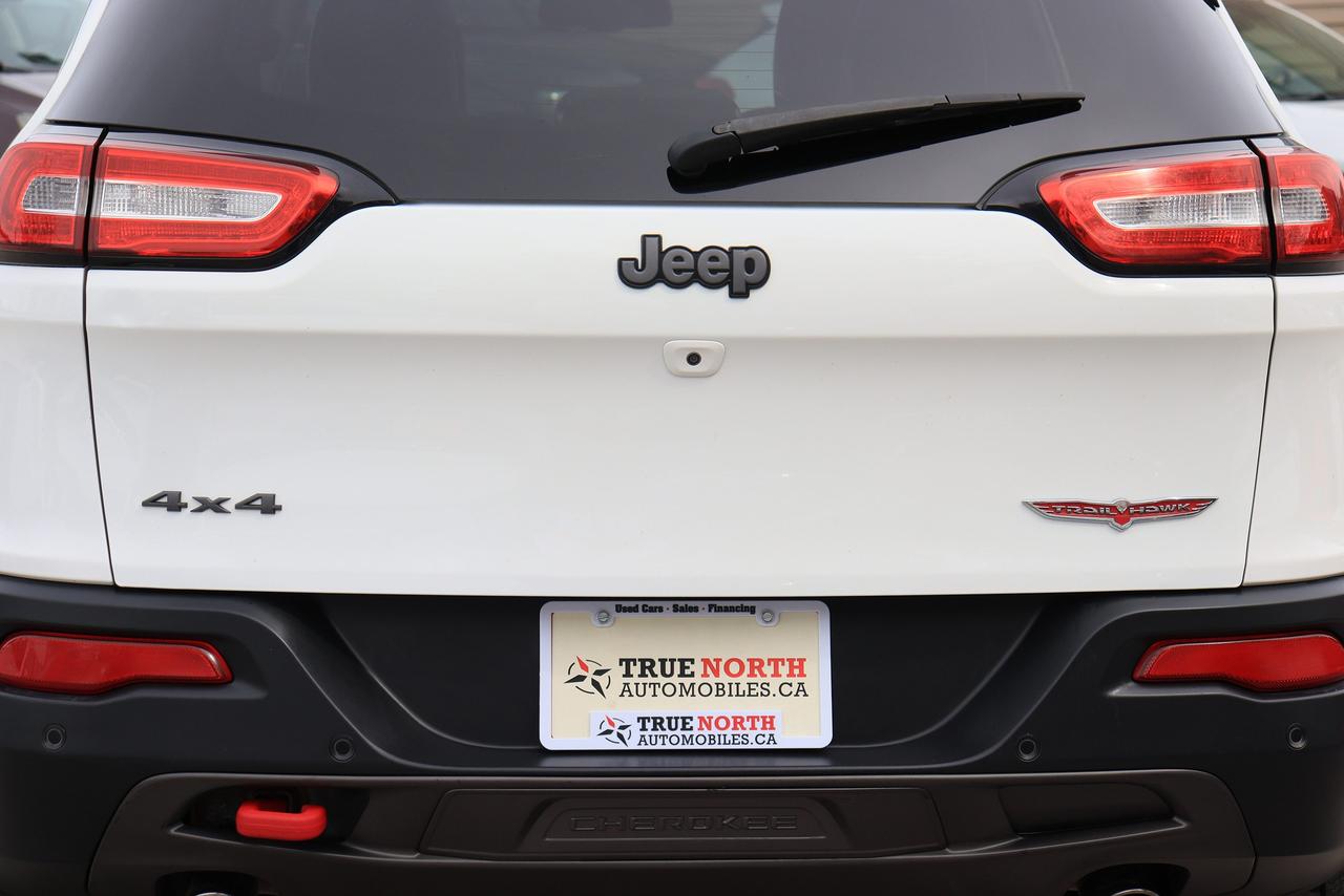 2016 Jeep Cherokee Trailhawk | 4x4 | Leather | Pano Roof | Cam & More Photo