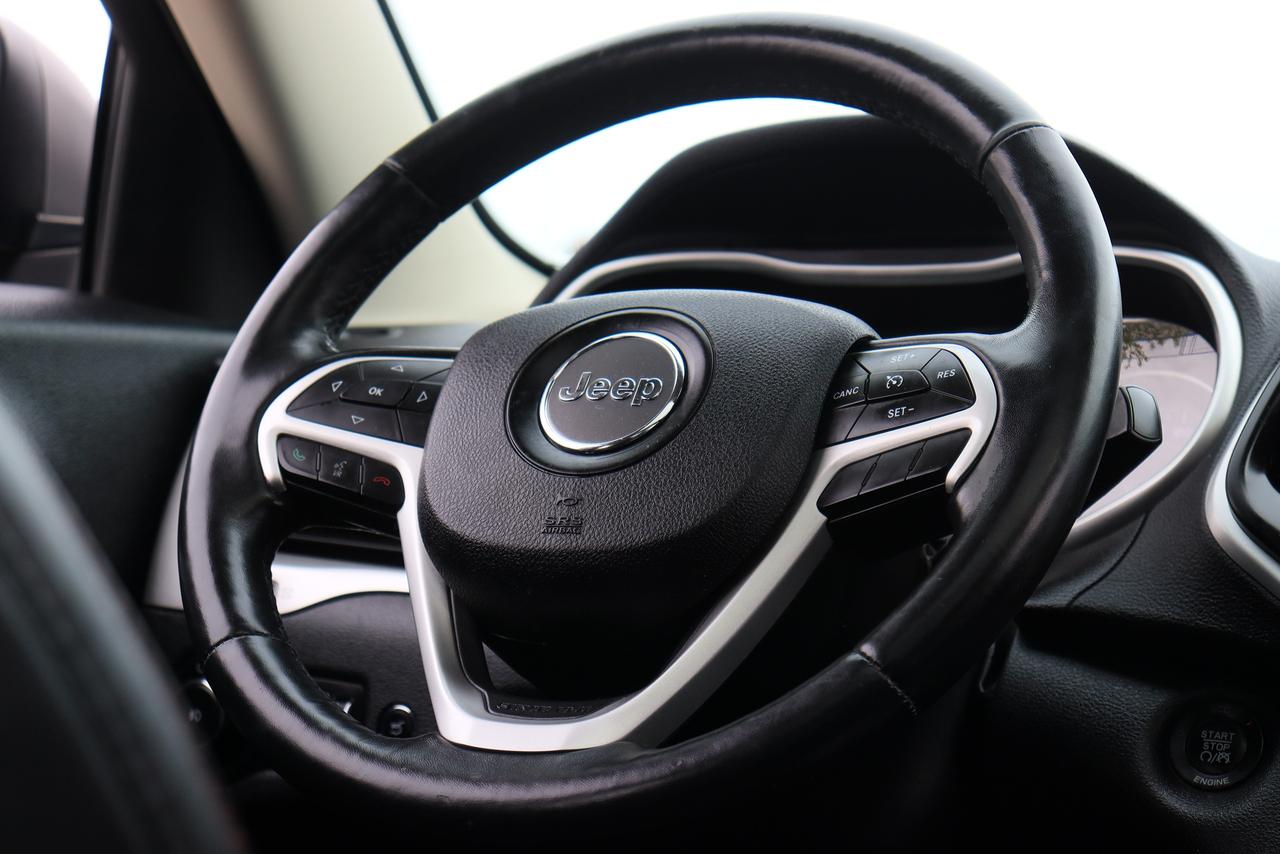 2016 Jeep Cherokee Trailhawk | 4x4 | Leather | Pano Roof | Cam & More Photo
