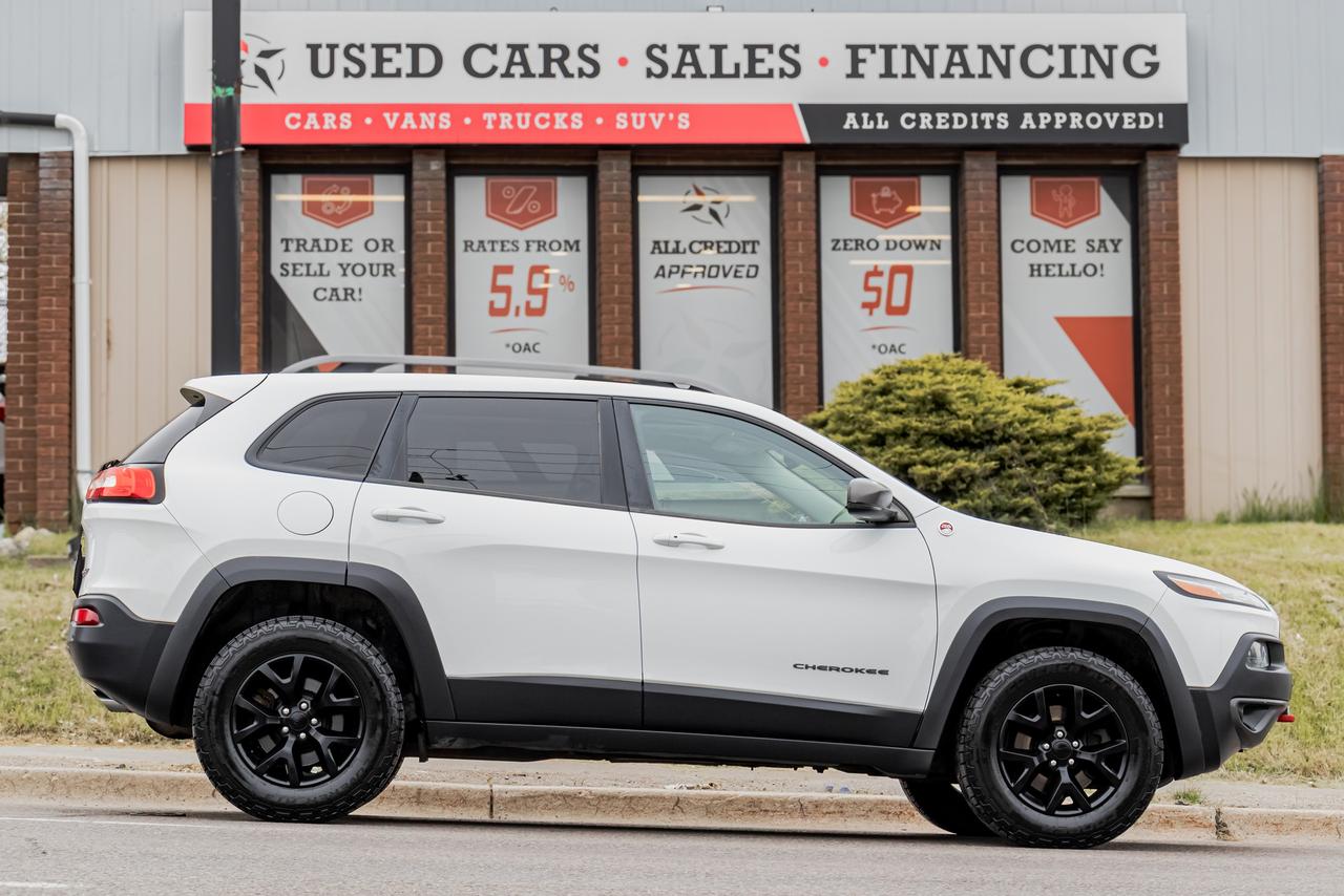 Used 2016 Jeep Cherokee Trailhawk | 4x4 | Leather | Pano Roof | Cam & More for sale in Oshawa, ON