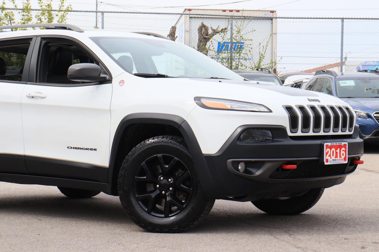 2016 Jeep Cherokee Trailhawk | 4x4 | Leather | Pano Roof | Cam & More Photo