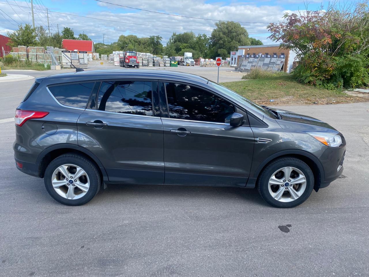 2015 Ford Escape SE Photo0