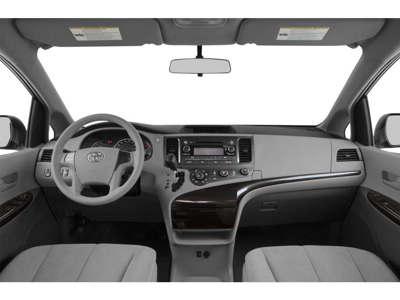 2014 Toyota Sienna SE 8 Passenger Photo