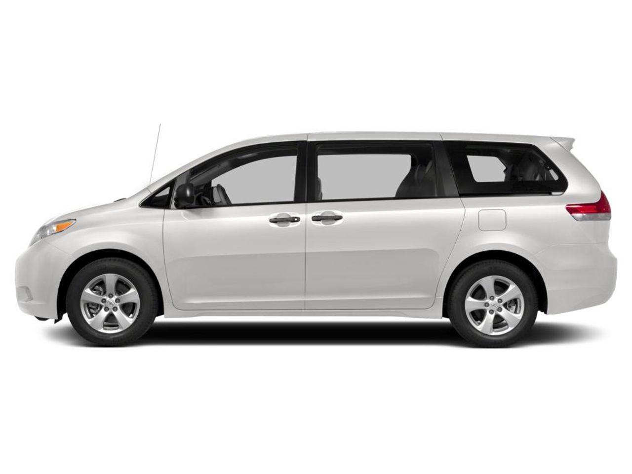2014 Toyota Sienna SE 8 Passenger Photo