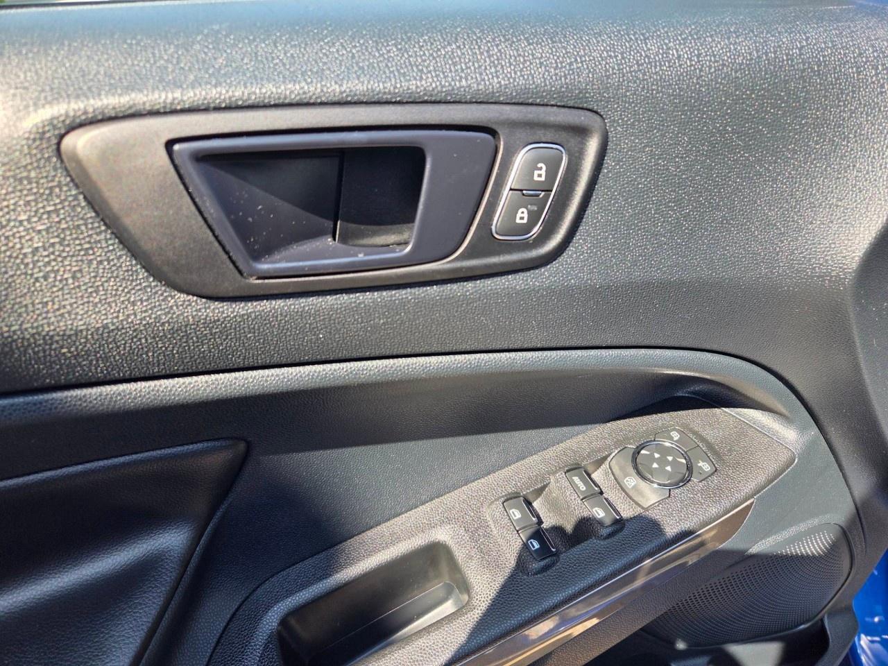 2022 Ford EcoSport SES 4WD Photo