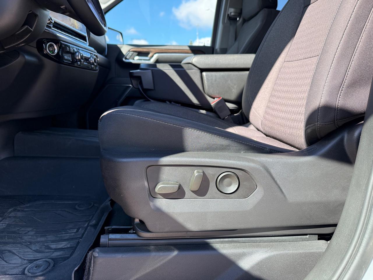 2024 GMC Sierra 1500 Elevation Heated Steering and Seats! AutoStart! Photo