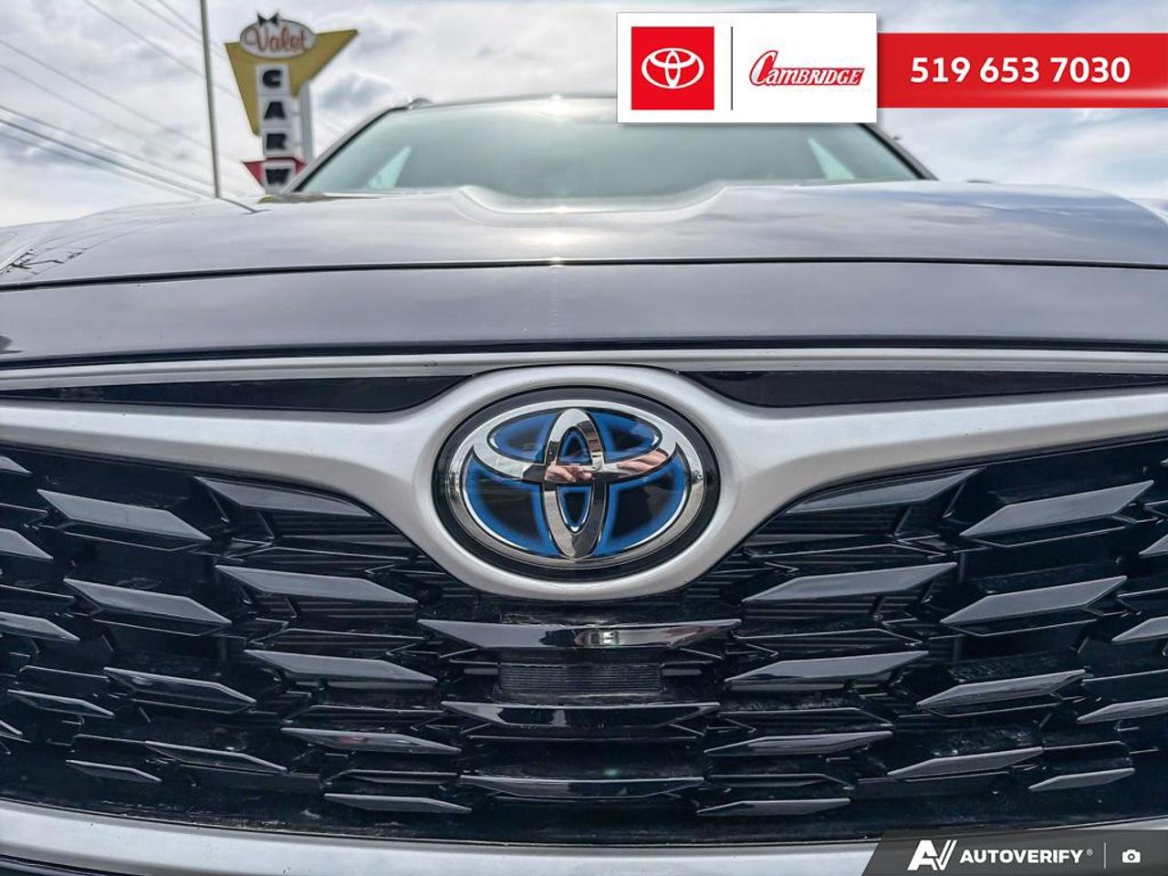 2023 Toyota Highlander HYBRID XLE Photo
