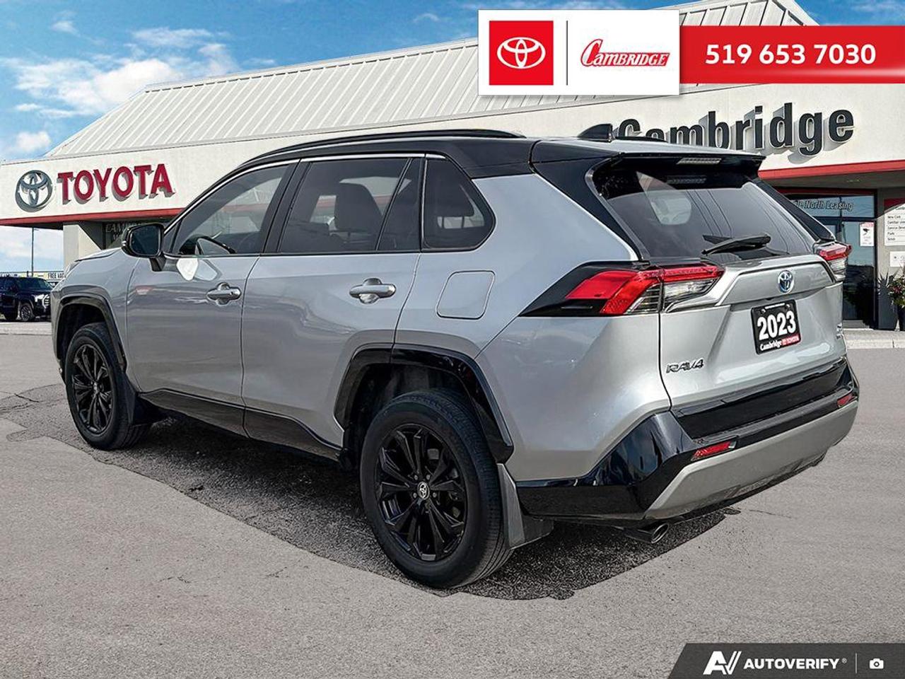 2023 Toyota RAV4 Hybrid XSE Photo