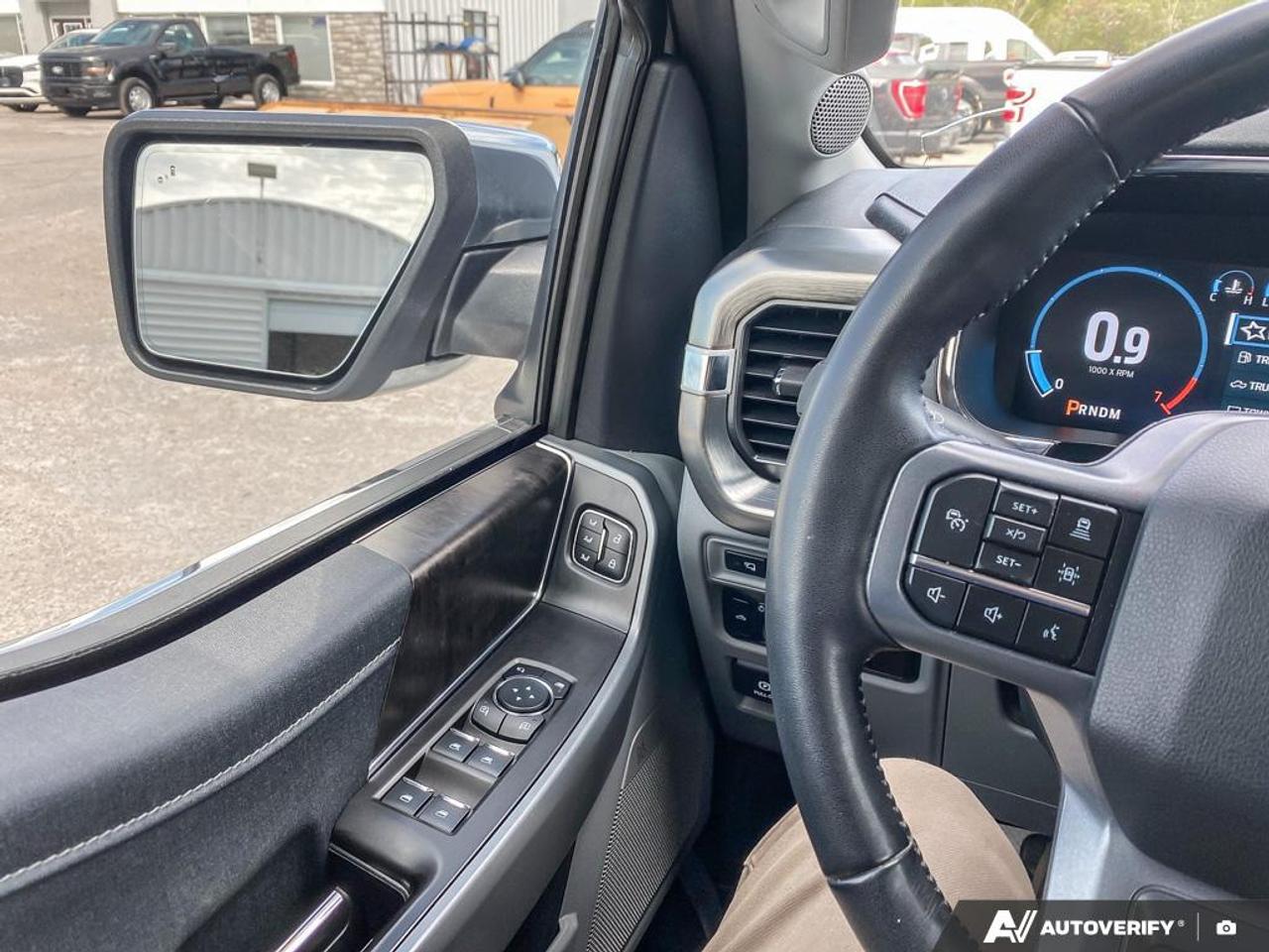 2023 Ford F-150 Lariat Photo