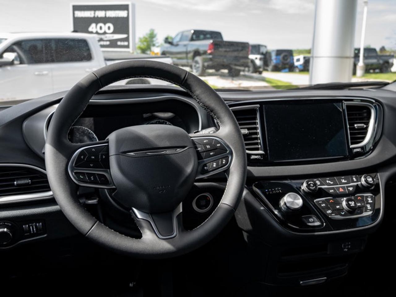 2027 Dodge Grand Caravan SXT Photo