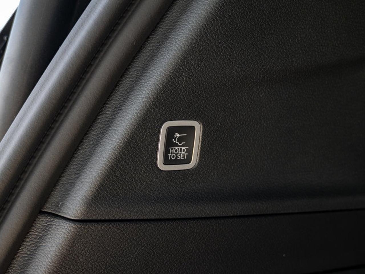 2027 Dodge Grand Caravan SXT Photo