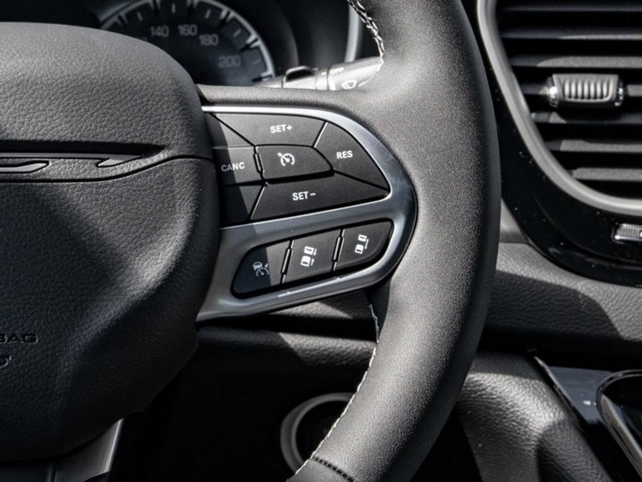 2027 Dodge Grand Caravan SXT Photo