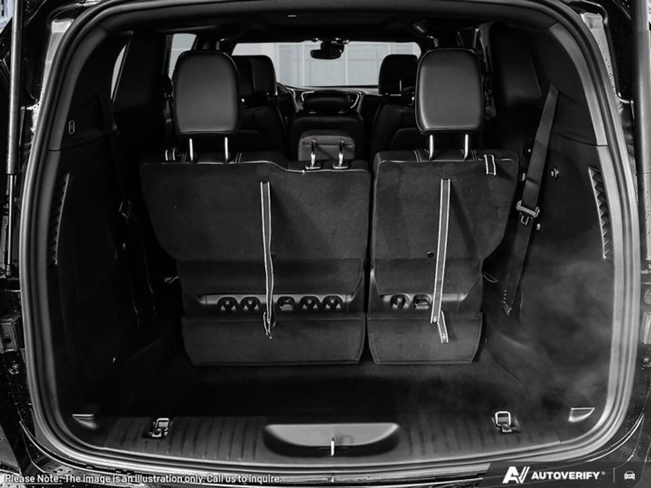 2027 Chrysler Pacifica Select Photo