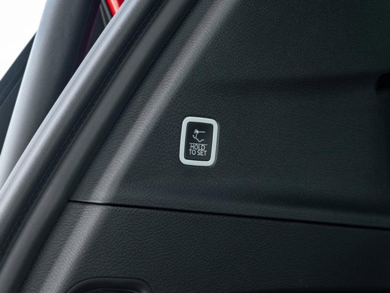 2027 Dodge Grand Caravan SXT Photo