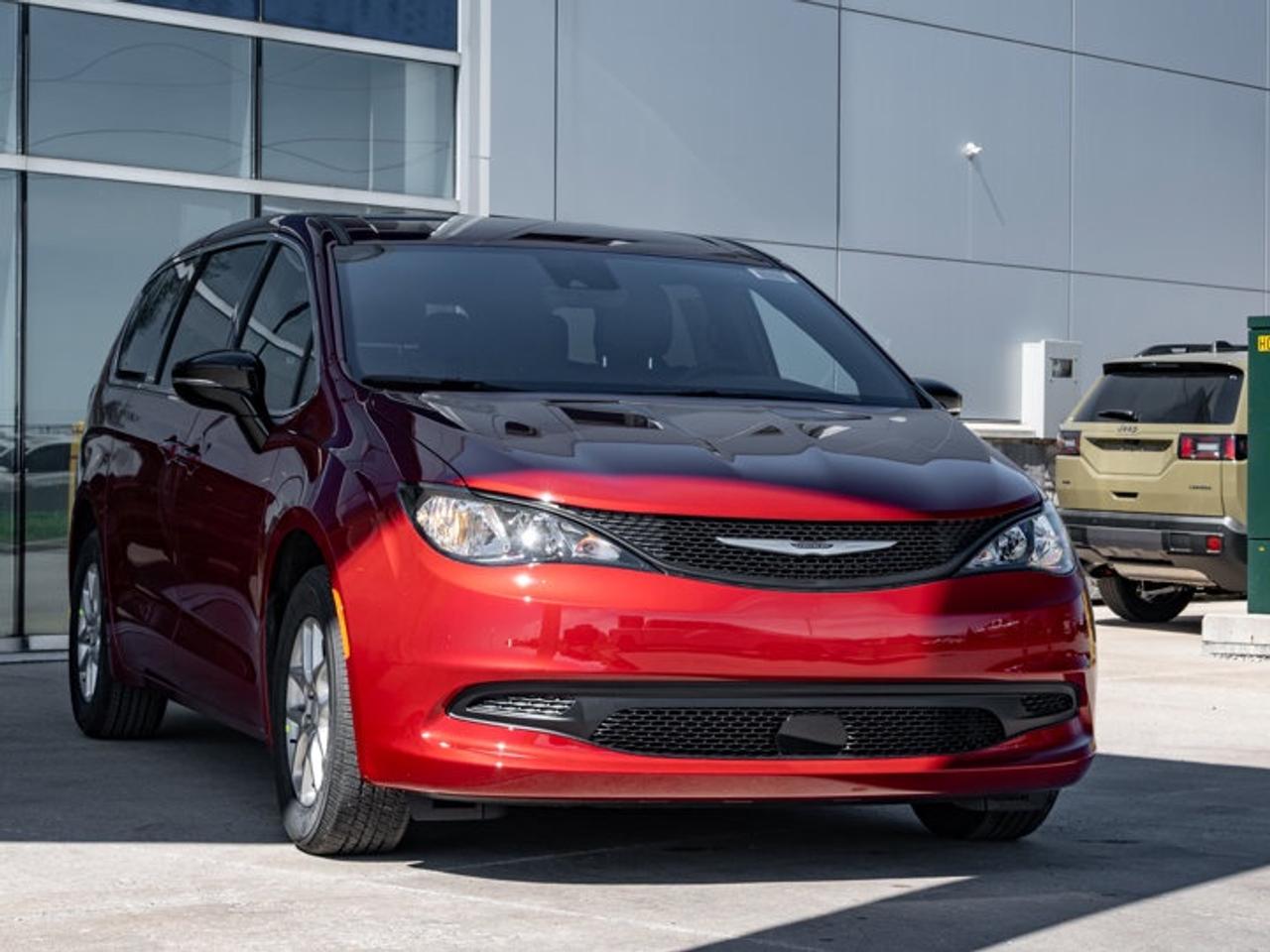 2027 Dodge Grand Caravan SXT Photo