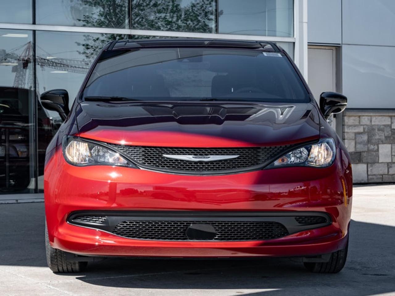 2027 Dodge Grand Caravan SXT Photo