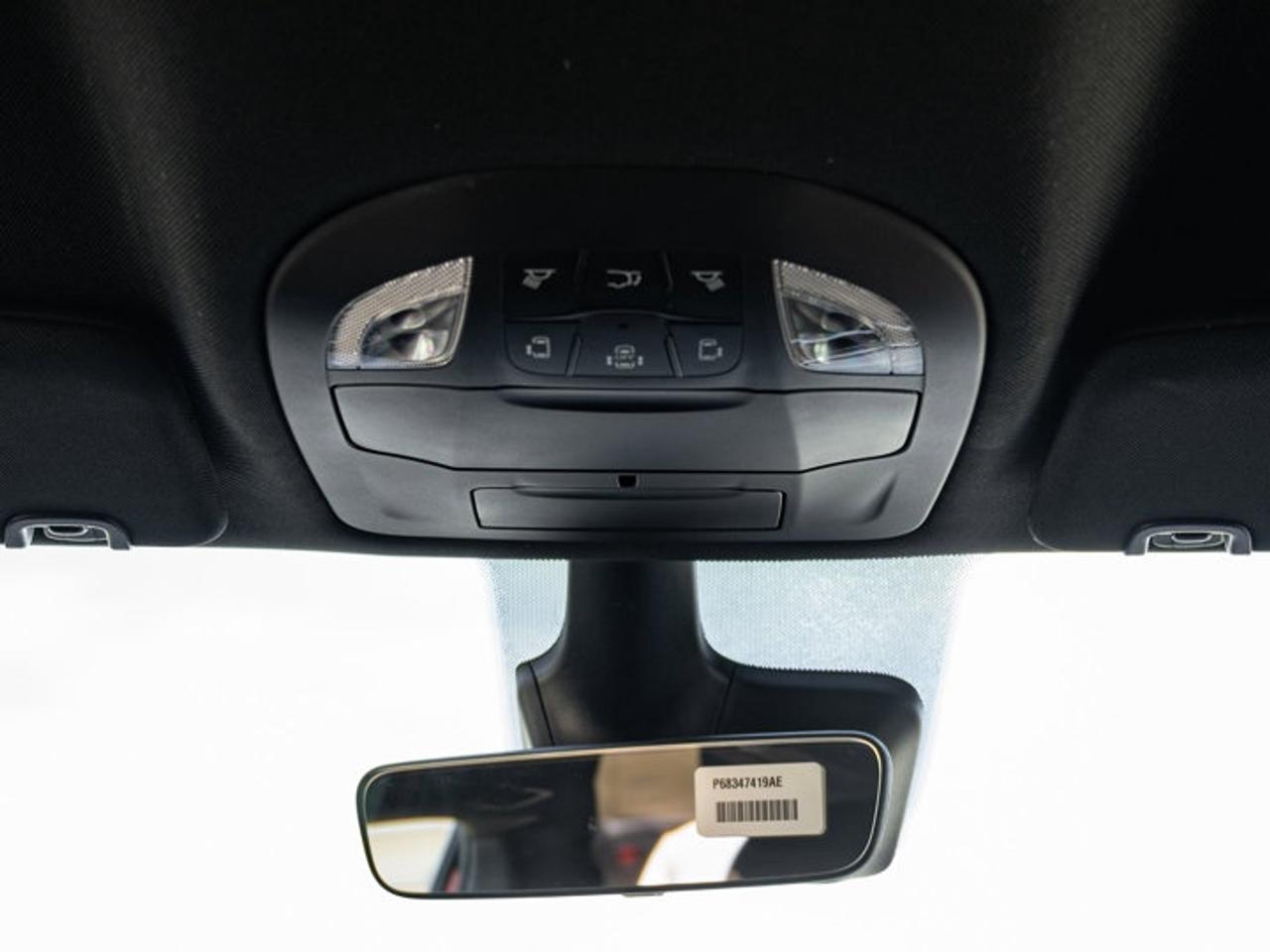 2027 Dodge Grand Caravan SXT Photo