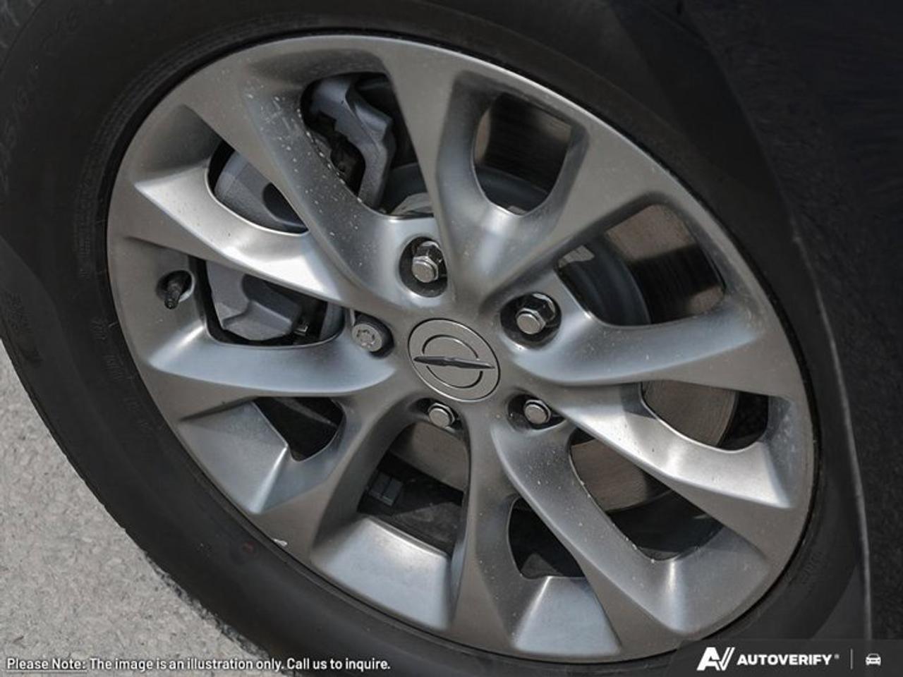 2027 Chrysler Pacifica Select Photo