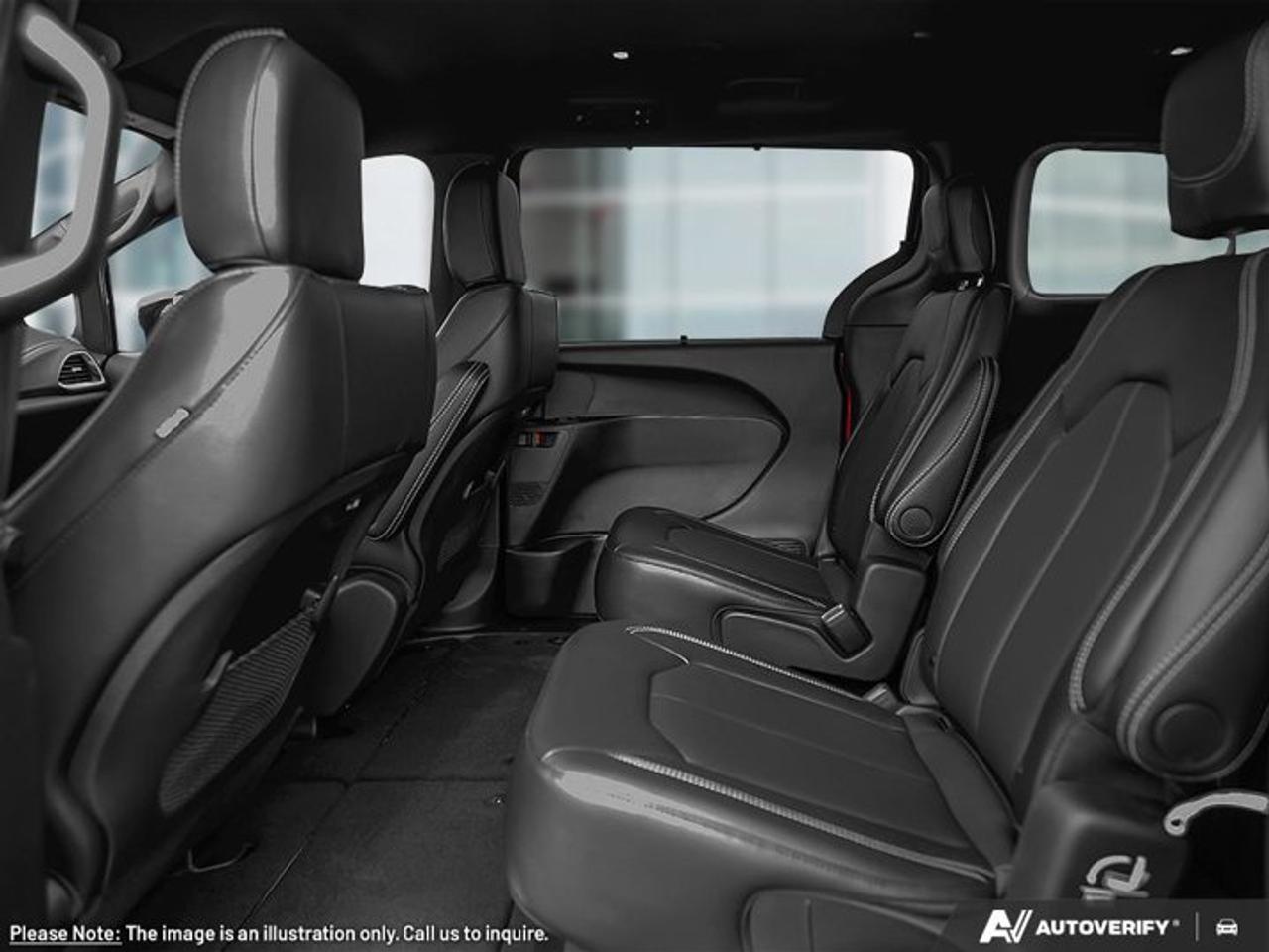 2027 Chrysler Pacifica Select Photo
