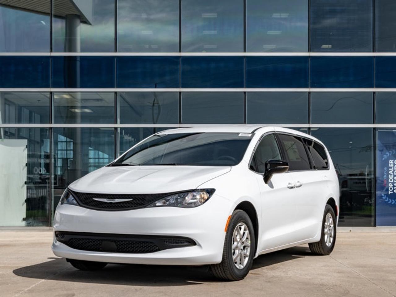 2027 Dodge Grand Caravan SXT Photo