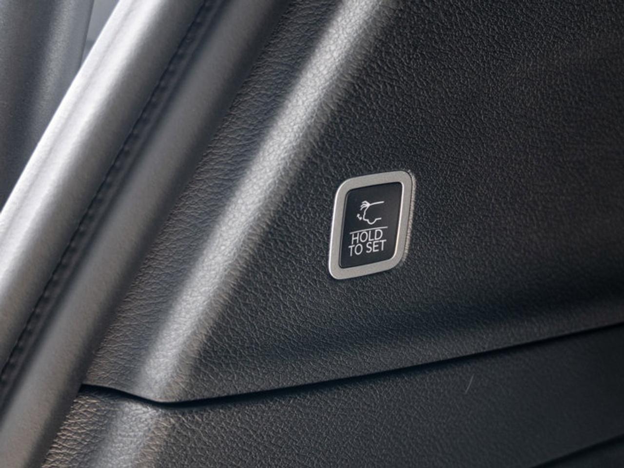 2027 Dodge Grand Caravan SXT Photo