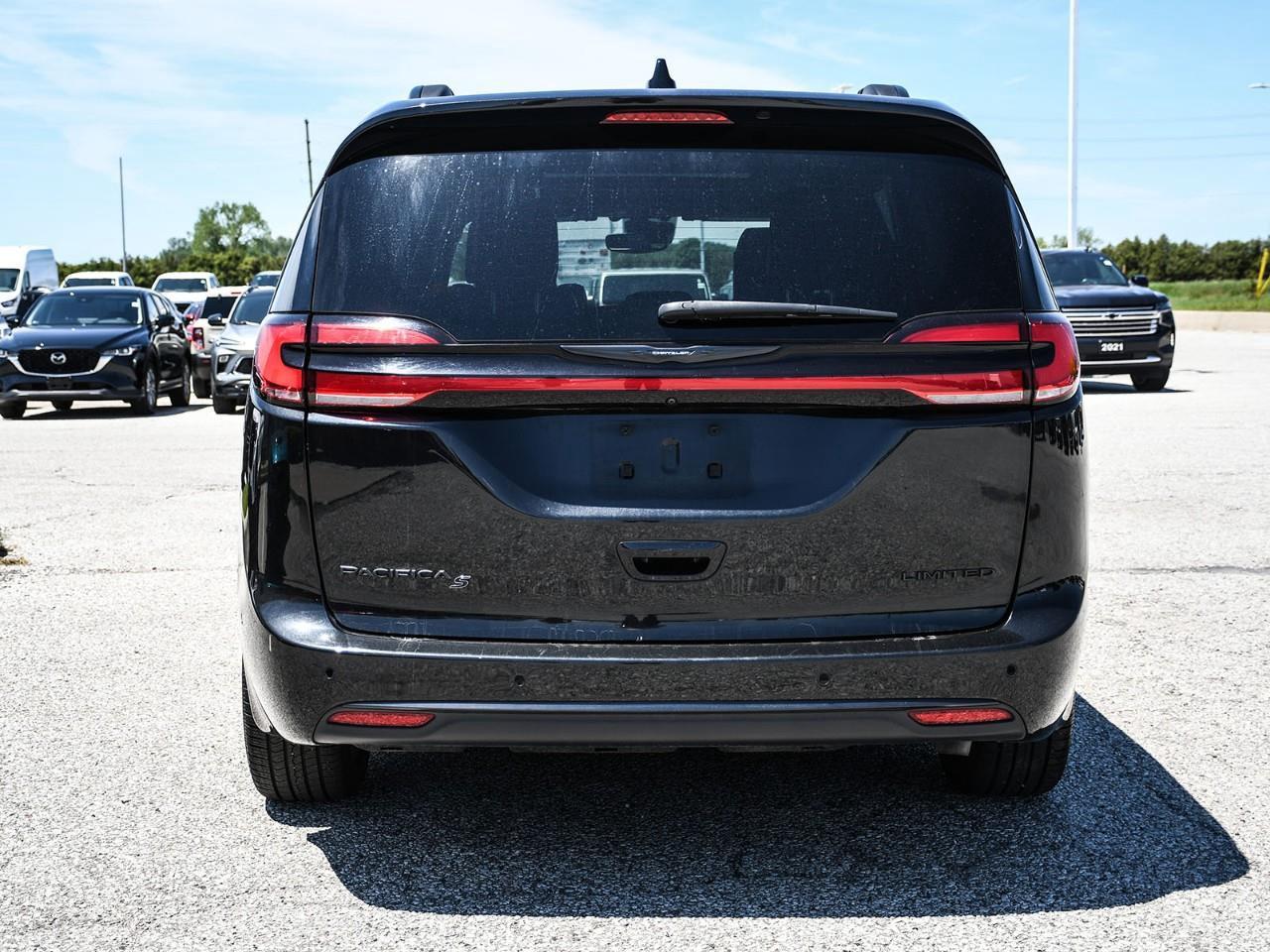 2023 Chrysler Pacifica Limited NAV | DVD | SUNROOF | HTD & COOLED SEATS Photo