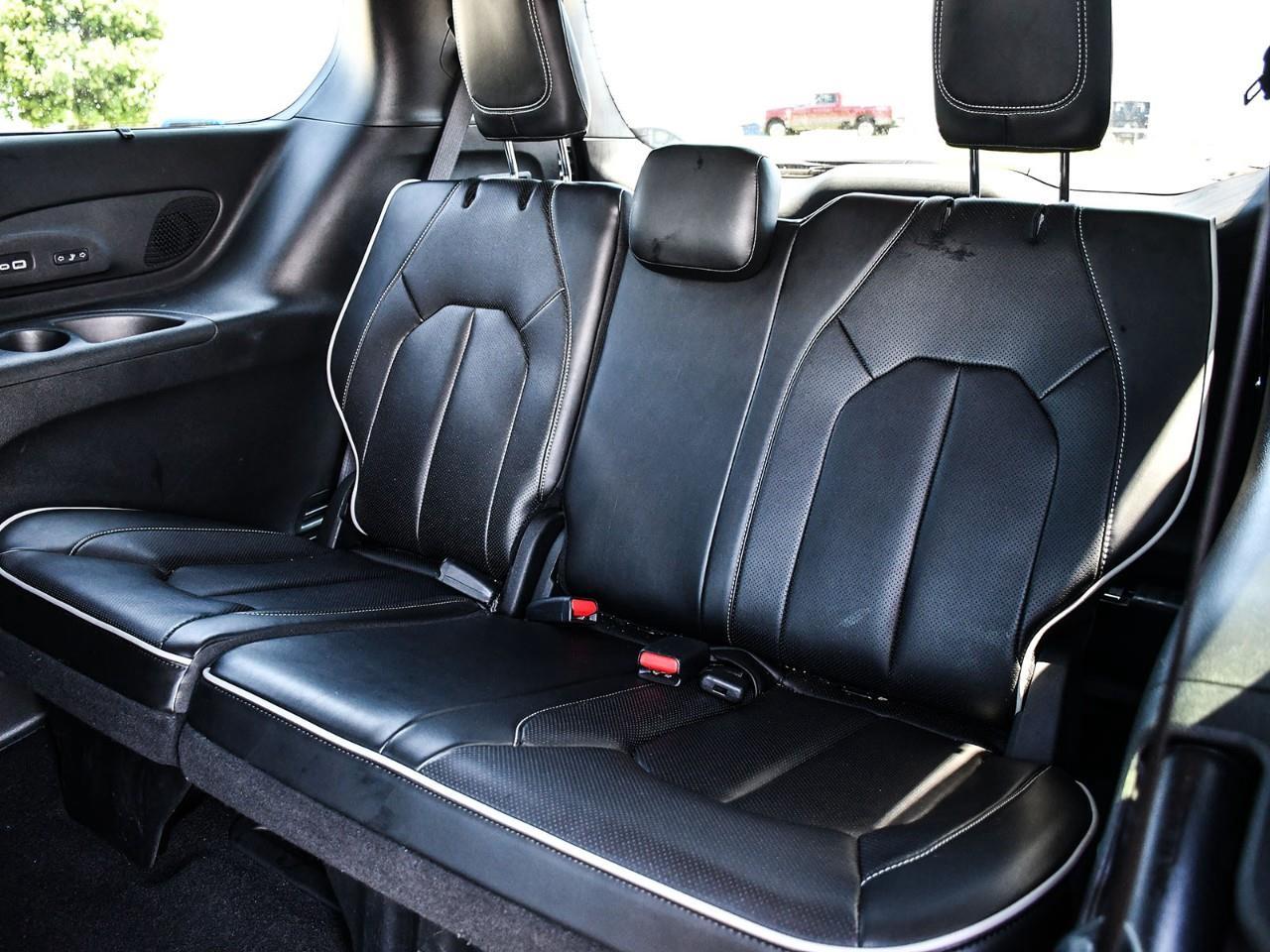 2023 Chrysler Pacifica Limited NAV | DVD | SUNROOF | HTD & COOLED SEATS Photo