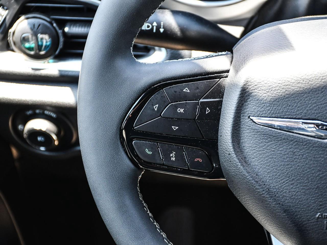 2023 Chrysler Pacifica Limited NAV | DVD | SUNROOF | HTD & COOLED SEATS Photo