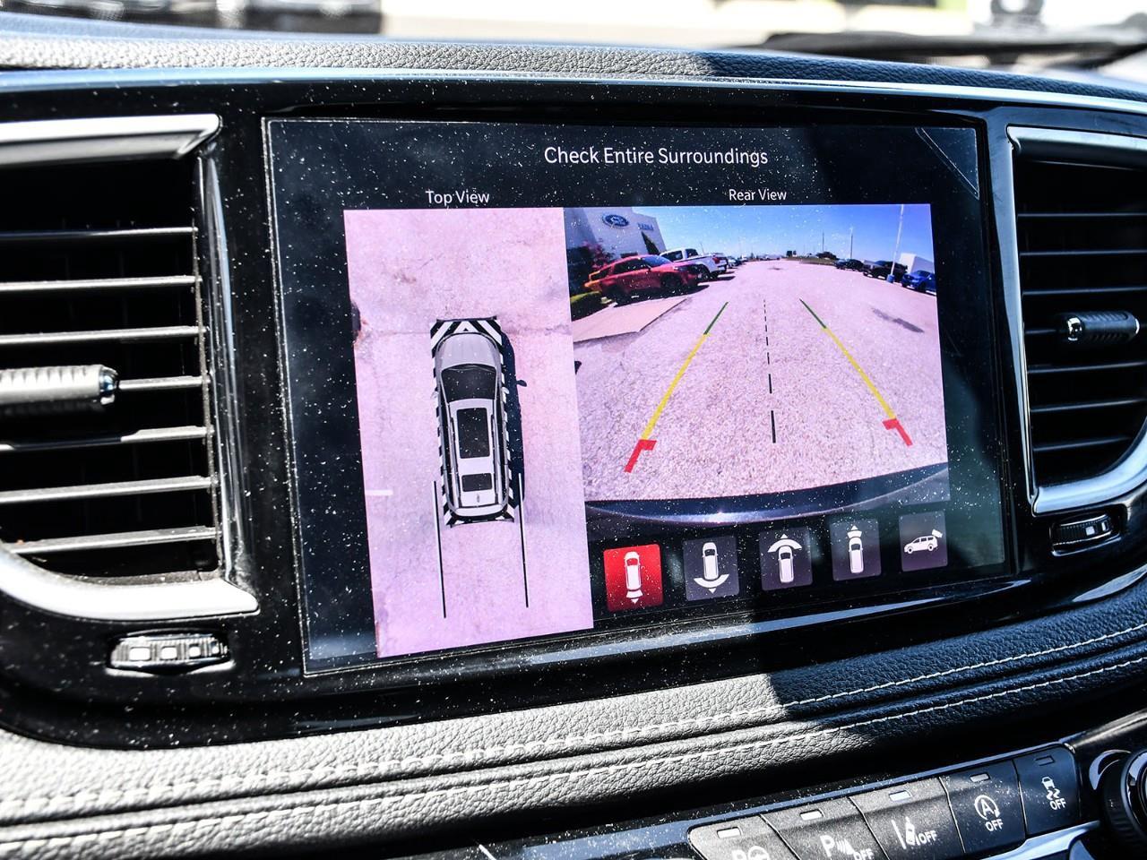 2023 Chrysler Pacifica Limited NAV | DVD | SUNROOF | HTD & COOLED SEATS Photo