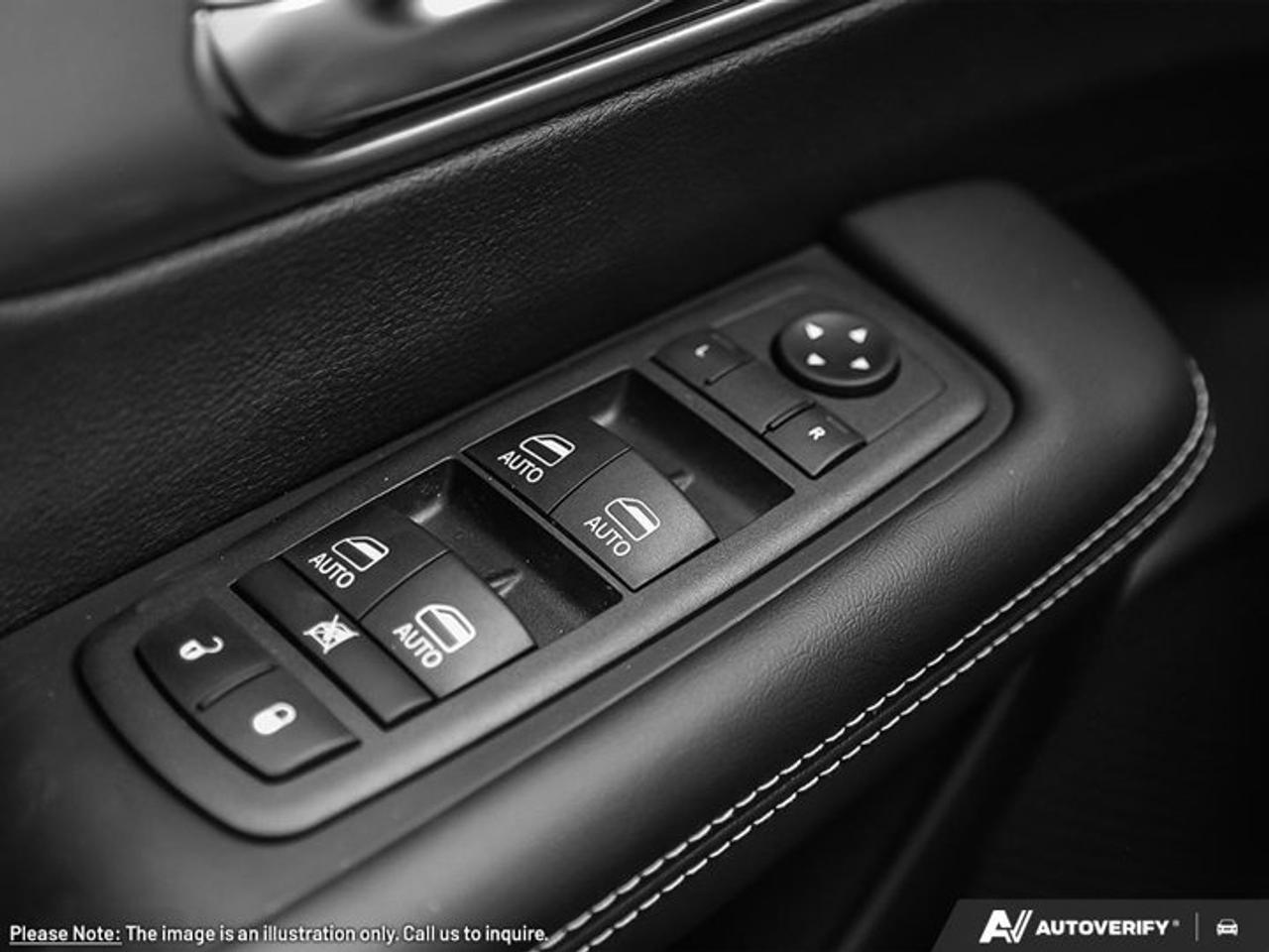 2027 Chrysler Pacifica Select Photo